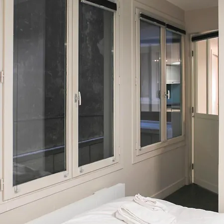 T2 In The Heart Of Near Louvre Museum Апартаменты